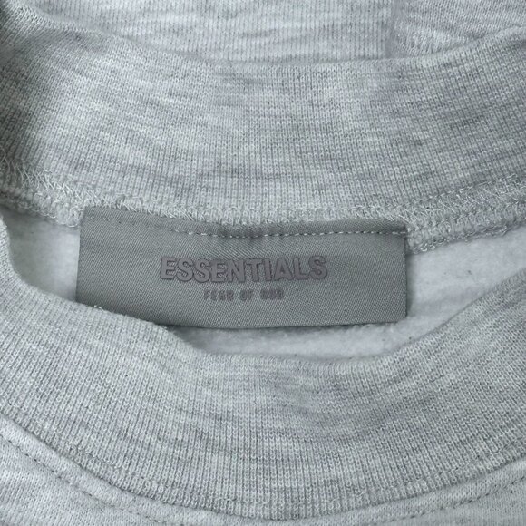 Essentials Fear of God Crew Sweatshirt S Light Grey Heather Cotton Poly - Picture 5 of 7
